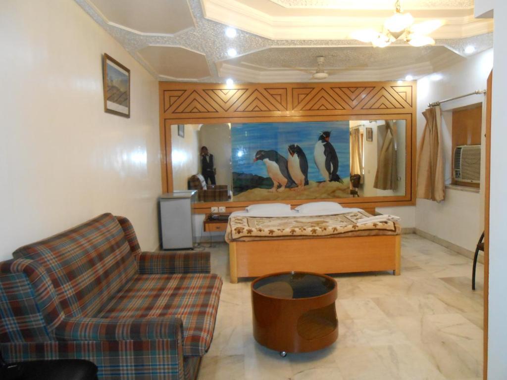 Hotel Victerrace Калькутта Экстерьер фото